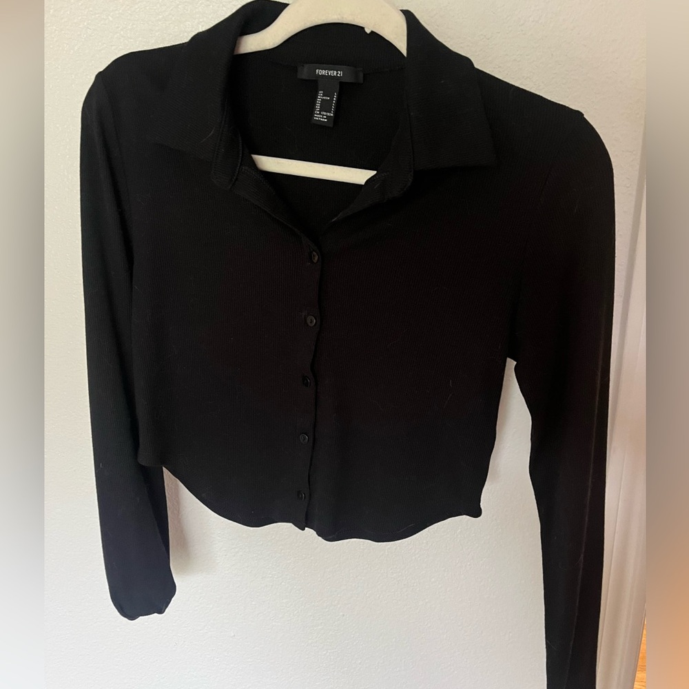 Forever 21 Long Sleeve Button Down Crop Top